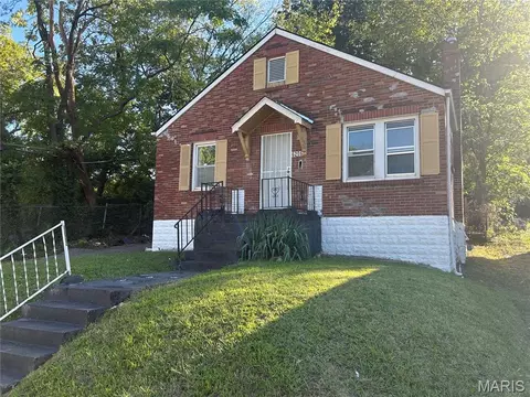 6206 Lorraine Ave, Pine Lawn, MO 63121