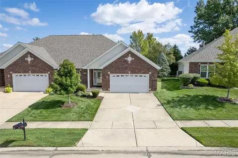 2416 Golden Bear Way #712B, Wentzville, MO 63385