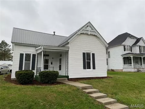 210 S Court St, Bowling Green, MO 63334