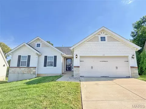 614 Palisades View Dr, Eureka, MO 63025 photo 1