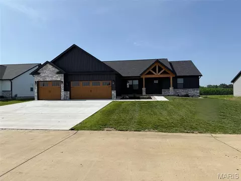 1004 Brianna Ct, Jerseyville, IL 62052