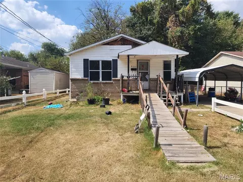 911 N Main St, Kennett, MO 63857
