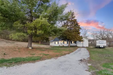 305 Vineyard, Hardin, IL 62047