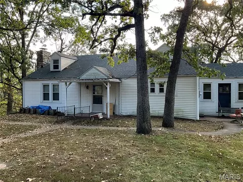 4553 Trails End Trl, House Springs, MO 63051