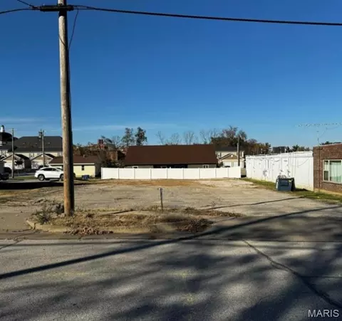 205 Elm St, O'fallon, MO 63366 photo 3