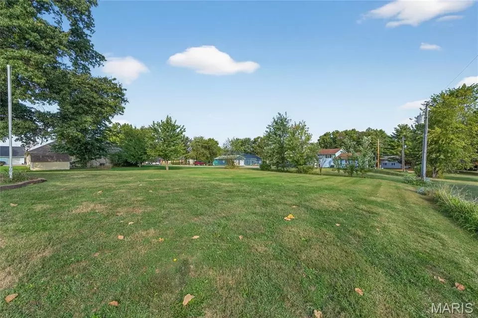 Exterior - 511 Mcward Court 1, Bowling Green, MO 63334 photo 8 of 8
