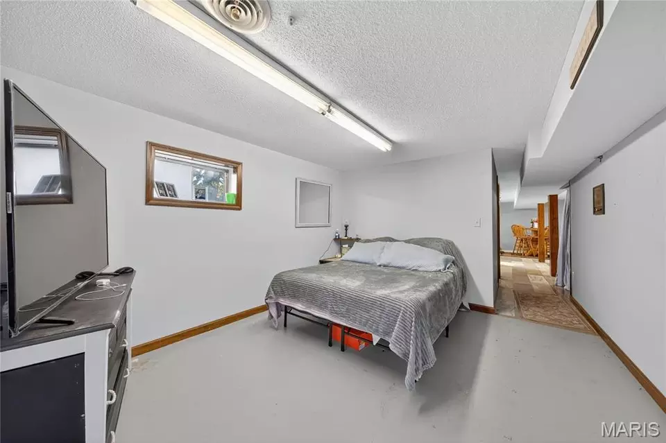 Bedroom - 511 Mcward Court 1, Bowling Green, MO 63334 photo 6 of 7