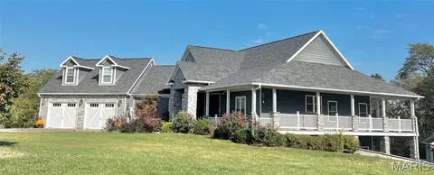53 Lela Ln, Hannibal, MO 63401
