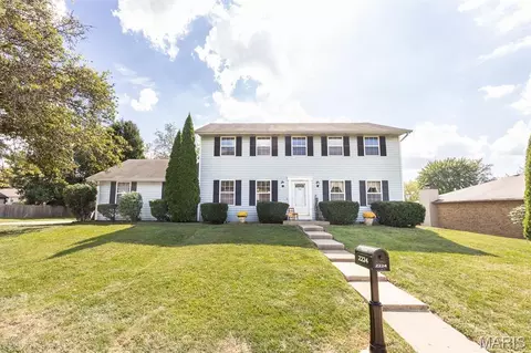 2224 Cotswold Cir, Belleville, IL 62221