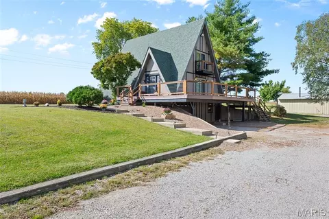 10409 Lower Marine Rd, Marine, IL 62061