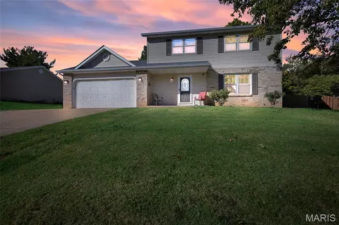 530 Franklin Ave, Troy, IL 62294