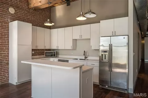 Kitchen - 1312 Washington Ave #3B, Saint Louis, MO 63103 photo 7 of 8