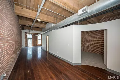 Living - 1312 Washington Ave #3B, Saint Louis, MO 63103 photo 1 of 5