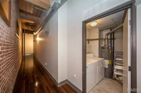 Entry Way - 1312 Washington Ave #3B, Saint Louis, MO 63103 photo 2 of 2