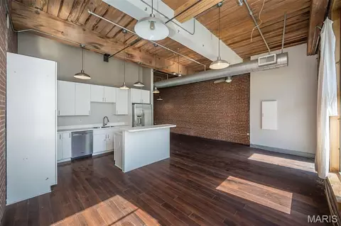 Kitchen - 1312 Washington Ave #3B, Saint Louis, MO 63103 photo 8 of 8