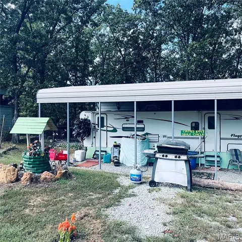 8943 Oriole Cir, French Village, MO 63036