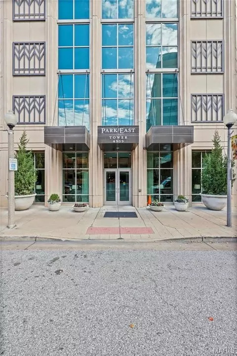 4909 Laclede Ave #1205, Saint Louis, MO 63108