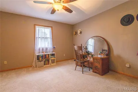 Bedroom - 700 Ely St, Perry, MO 63462 photo 2 of 7
