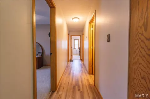 Entry Way - 700 Ely St, Perry, MO 63462 photo 2 of 3
