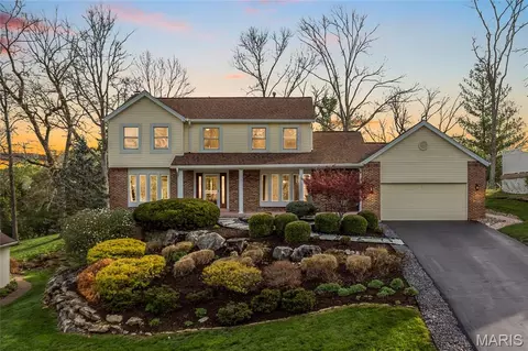 1510 Timber Point Ct, Chesterfield, MO 63017