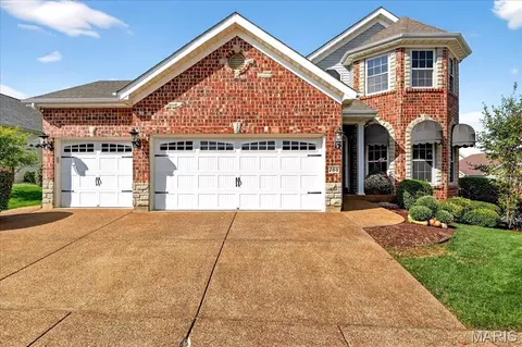 164 Blue Water Dr, St Peters, MO 63366