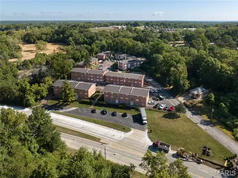 View/Area - 4318 Walker Ln, Normandy, MO 63121 photo 7 of 11