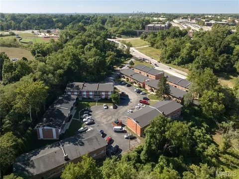 View/Area - 4318 Walker Ln, Normandy, MO 63121 photo 2 of 11