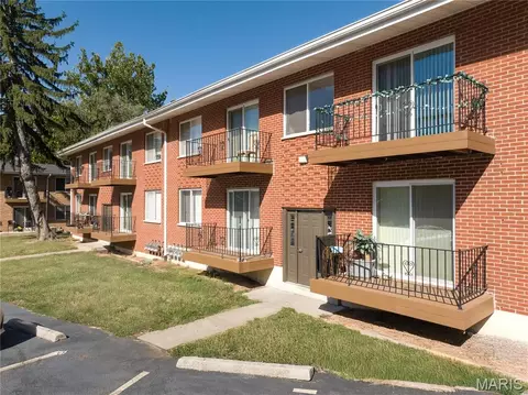 Exterior - 4318 Walker Ln, Normandy, MO 63121 photo 11 of 12