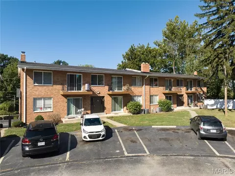 Exterior - 4318 Walker Ln, Normandy, MO 63121 photo 8 of 12