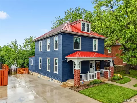 Exterior - 921 W 5th St, Washington, MO 63090 photo 3 of 16