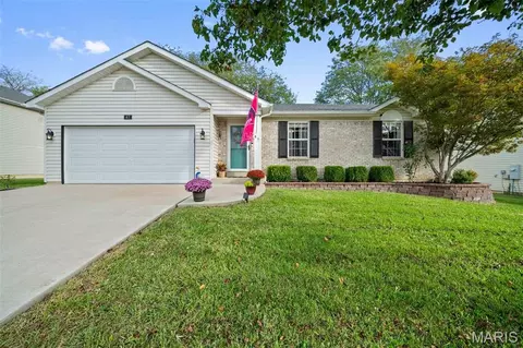 47 Glen Meadows Dr, Troy, MO 63379