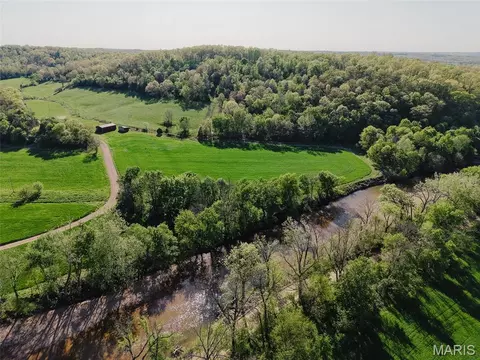 56 Osage Meadows Ln, Bland, MO 65014