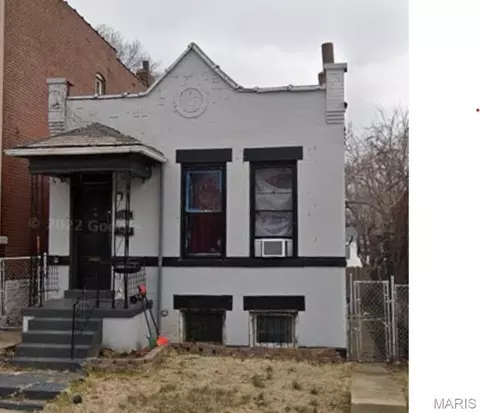 4669 Elmbank Ave, Saint Louis, MO 63115 photo 1