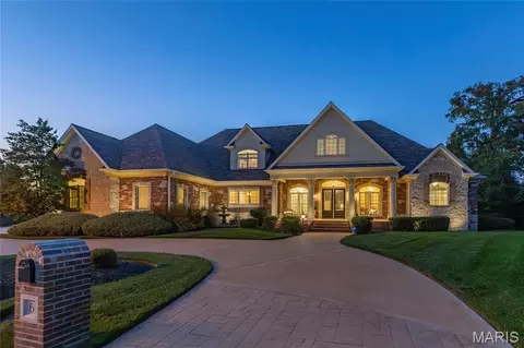 6 Hansen Mnr, Saint Charles, MO 63303