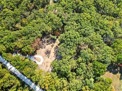 21860 Range Line Dr, Warrenton, MO 63383