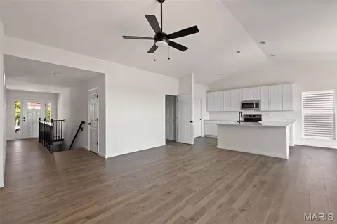 1729 Martingale Ln, Eureka, MO 63025 photo 14