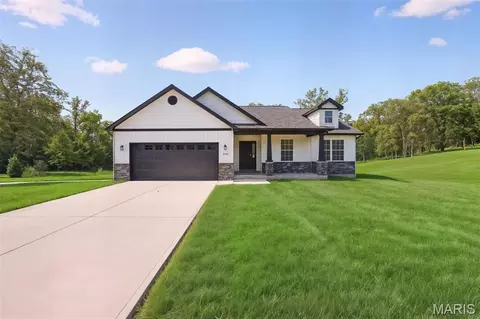 291 Auburn Ridge Dr, Troy, MO 63379