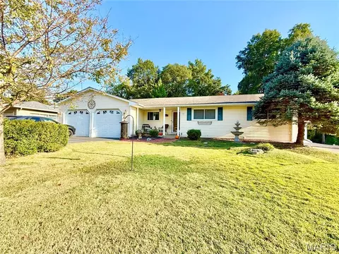 283 Hi Pointe Pl, East Alton, IL 62024