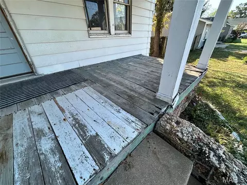 Exterior - 132 Virginia St, Sullivan, MO 63080 photo 4 of 7