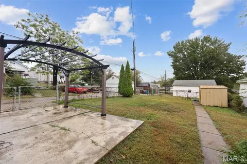 Exterior - 7320 Eugene Ave, Saint Louis, MO 63116 photo 2 of 5