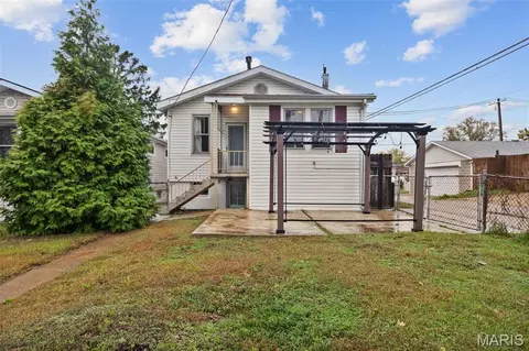 Exterior - 7320 Eugene Ave, Saint Louis, MO 63116 photo 4 of 5