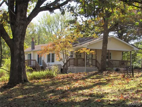 665 Anaconda Rd, Saint Clair, MO 63077 photo 1