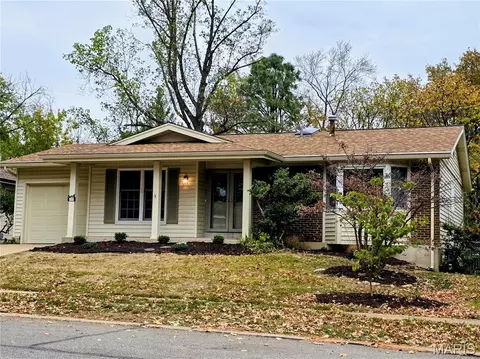 681 Twigwood Dr, Ballwin, MO 63021