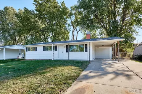 3319 Hannibal Dr, Saint Charles, MO 63301