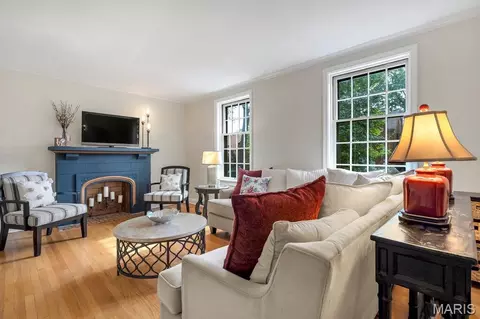 6451 Devonshire Ave, Saint Louis, MO 63109 photo 3