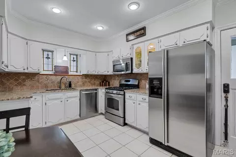 6451 Devonshire Ave, Saint Louis, MO 63109 photo 11