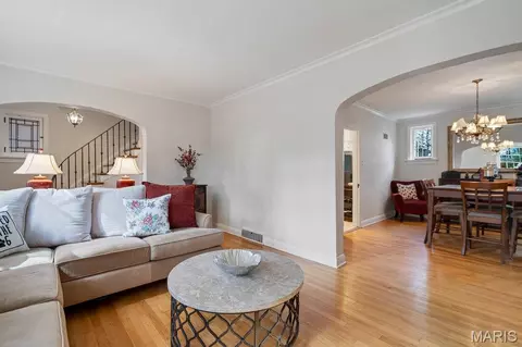 6451 Devonshire Ave, Saint Louis, MO 63109 photo 5