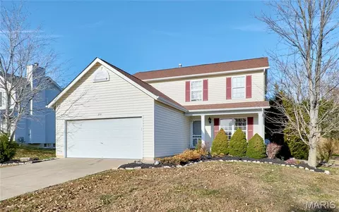 253 Whitetail Crossing Dr, Troy, MO 63379