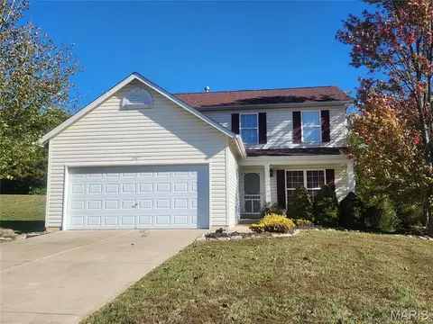 253 Whitetail Crossing Dr, Troy, MO 63379