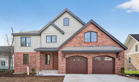 216 W Essex Ave, Saint Louis, MO 63122